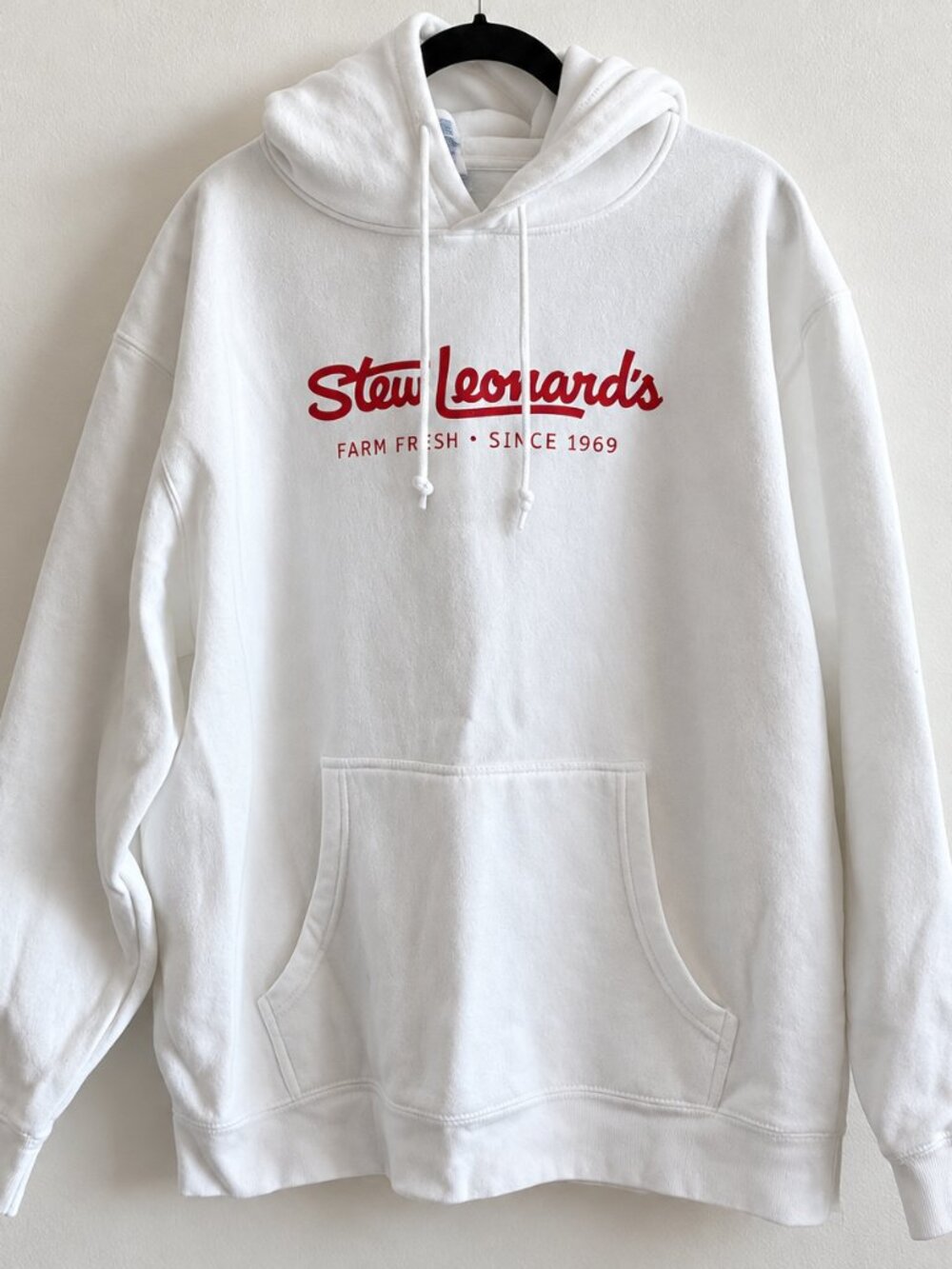 Stew Leonard’s Hoodie 2XL White Red Logo Pullover Sweatshirt Brisco Brands